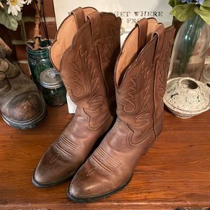 Ariat Brown Classic Cowboy Boots